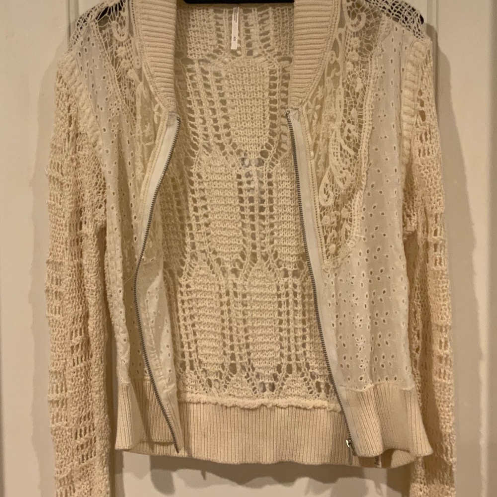 Sweater - Picture 2 of 8